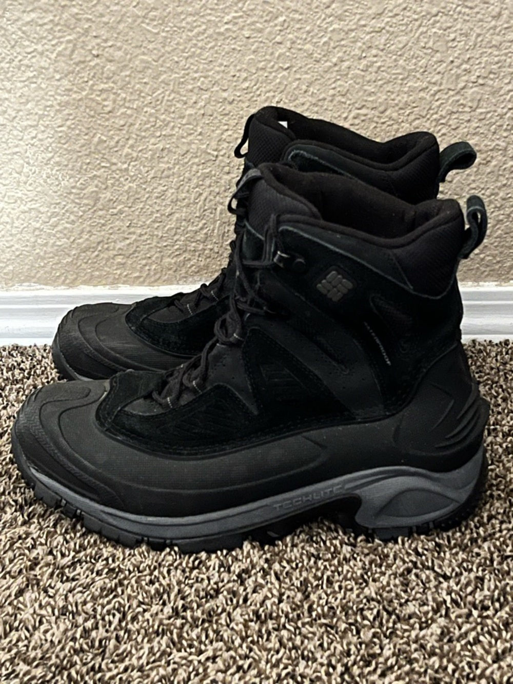 Columbia Men's Bugaboot II 200 Grams Insulated Waterproof Boots Size-12